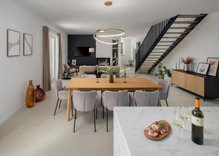 Moia By Guide Villa *